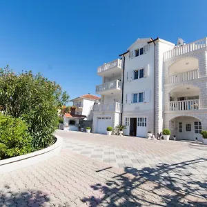 villa-snjezana.splithotels.org/